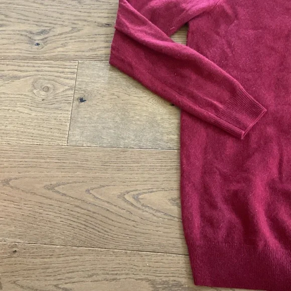 NWT - C by Bloomingdale’s Women’s Cashmere Crewneck Sweater - Picture 5 of 11